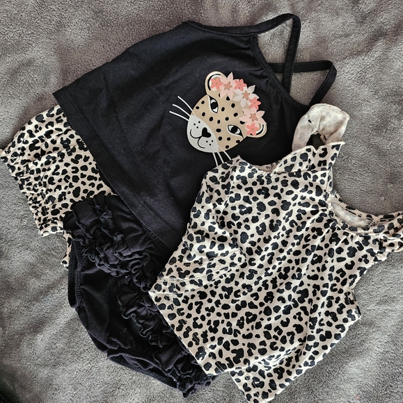 The Children’s PlaceBaby Girls Leopard 4-Piece Playwear Set - rice crackers - Picture 10 of 11